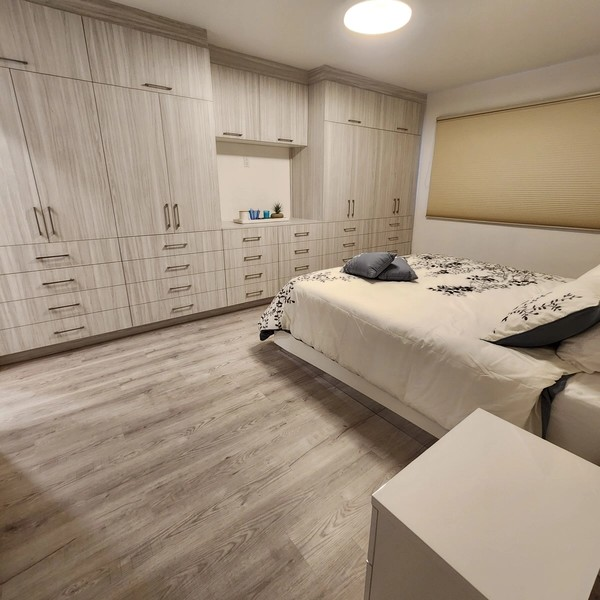 Chambre avec mobilier